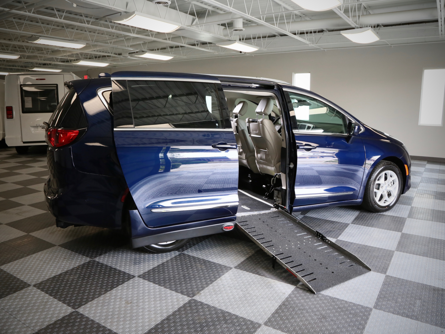 Conversion Vans for Optimal Mobility | Adaptive Vans