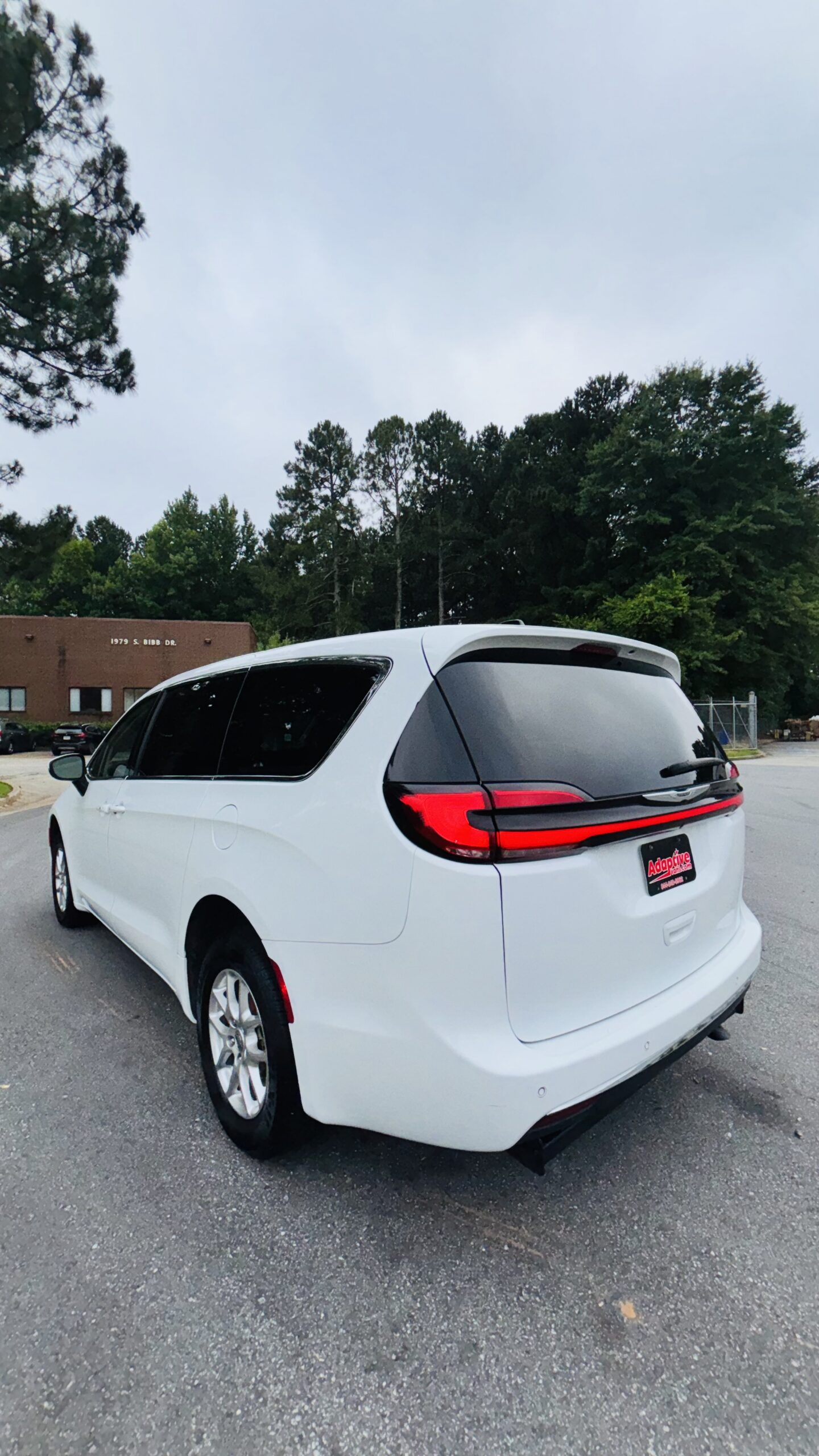 2023 Chrysler Pacifica Touring L - Photo 6