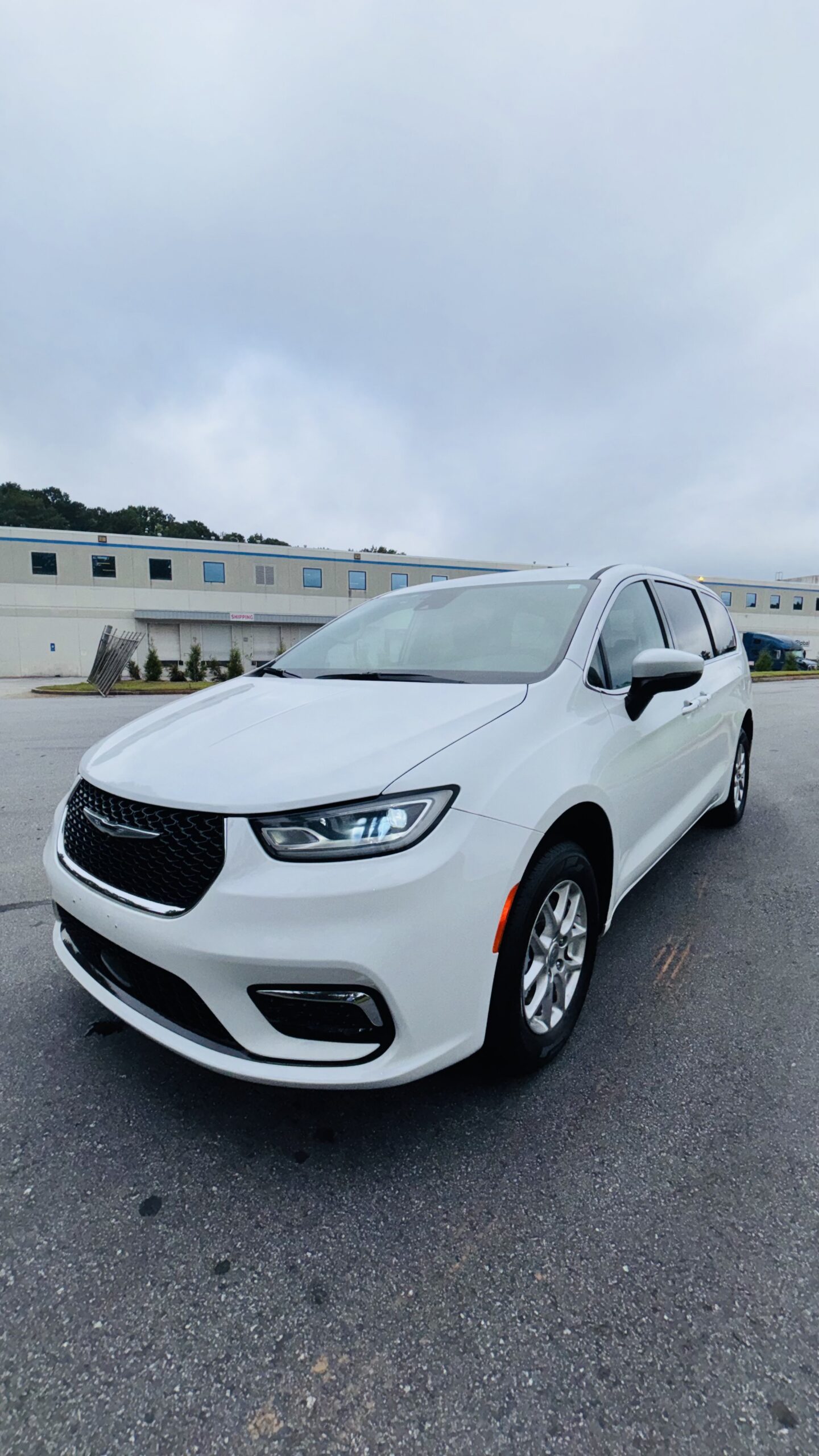 2023 Chrysler Pacifica Touring L - Photo 7