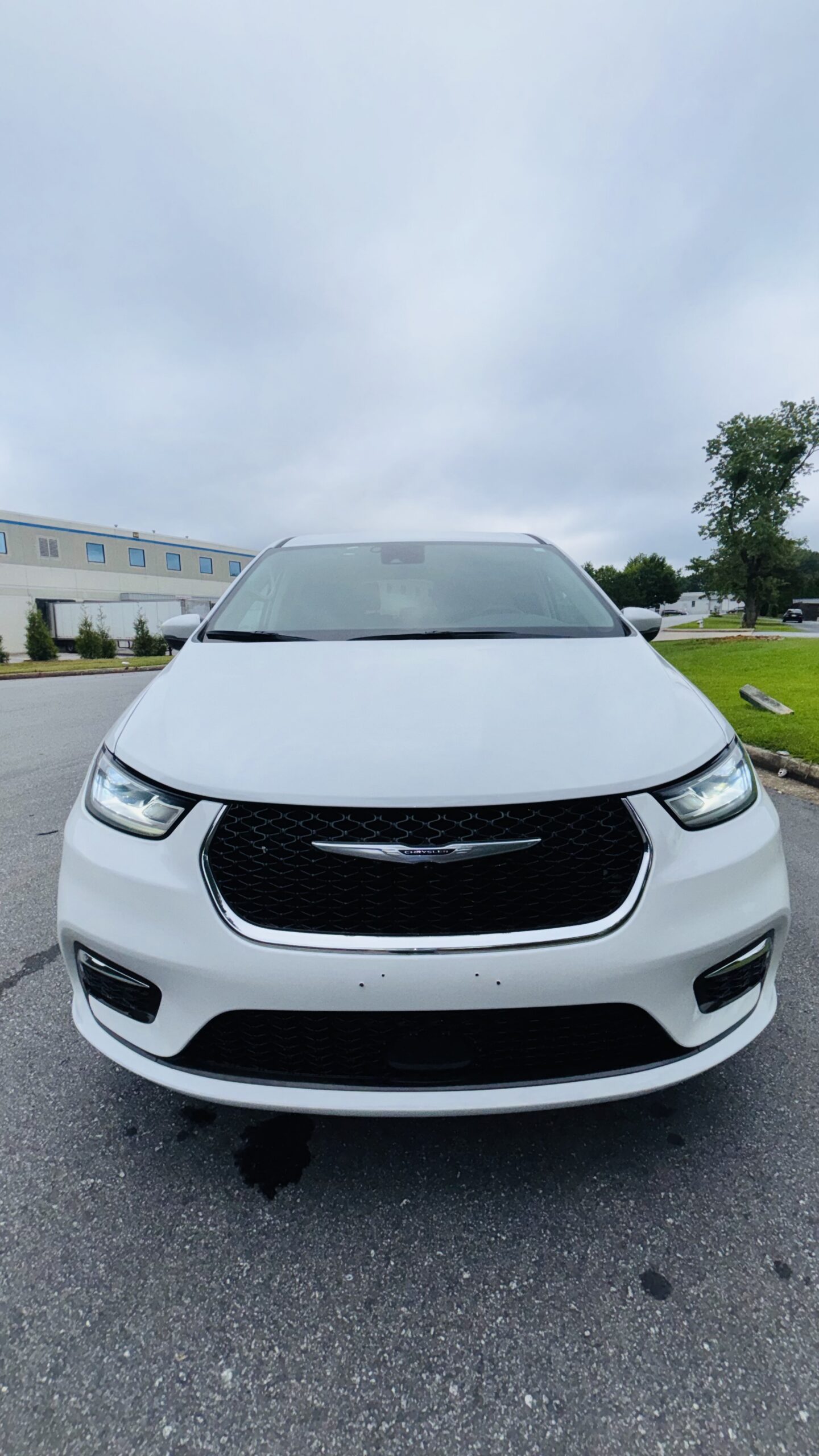 2023 Chrysler Pacifica Touring L - Photo 8