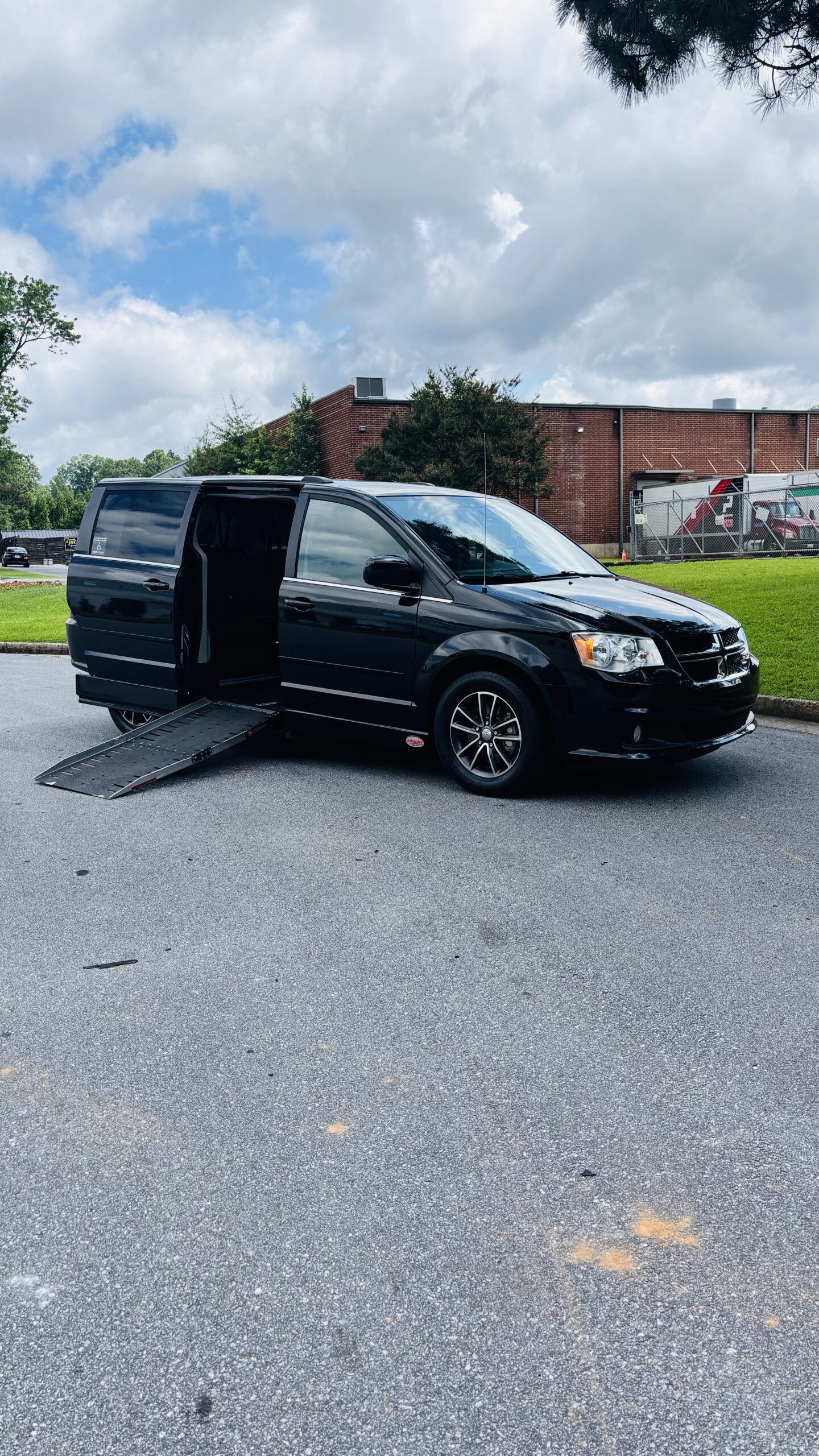 2017 Dodge Grand Caravan SXT - Photo 7