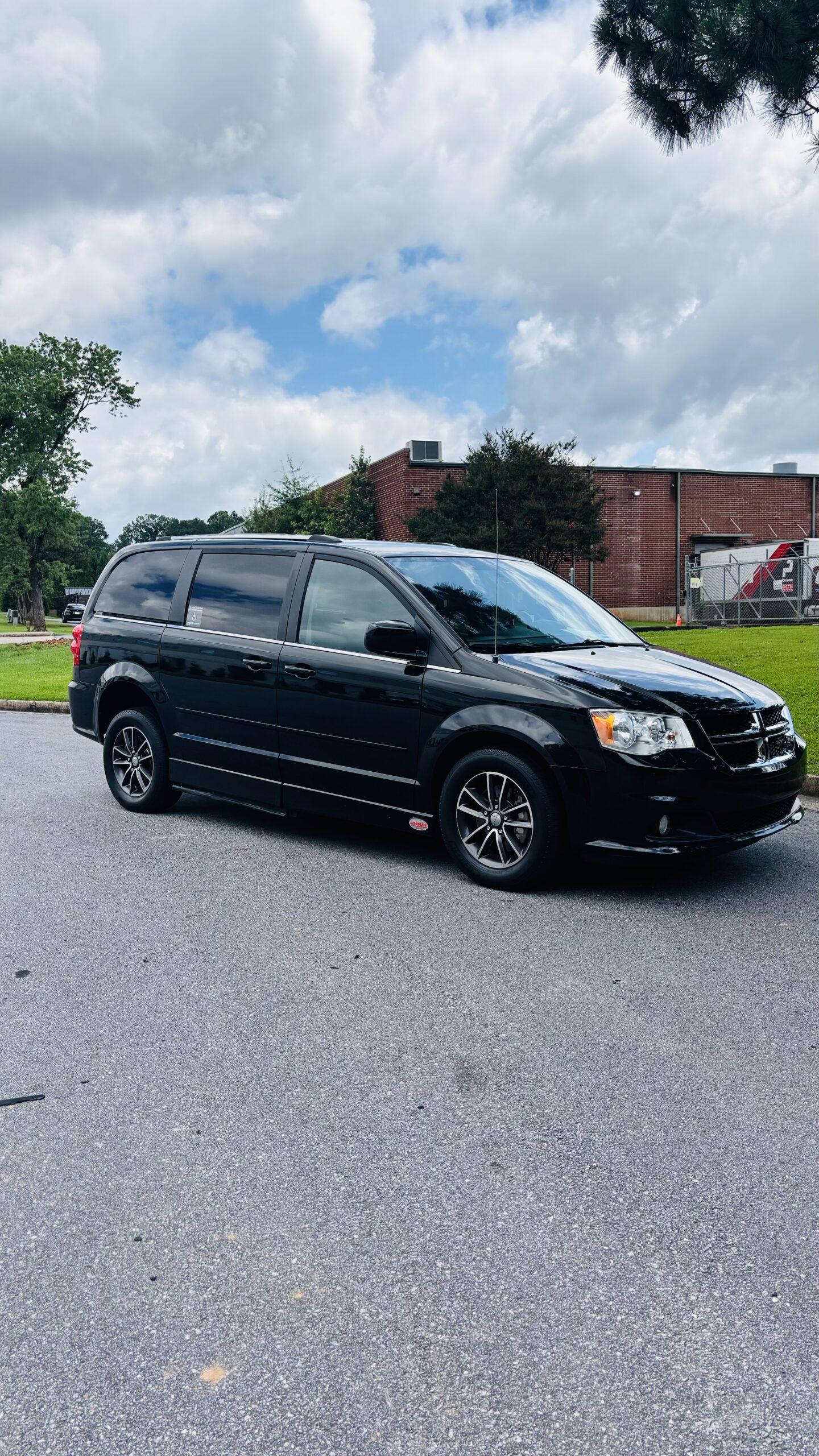 2017 Dodge Grand Caravan SXT - Photo 8