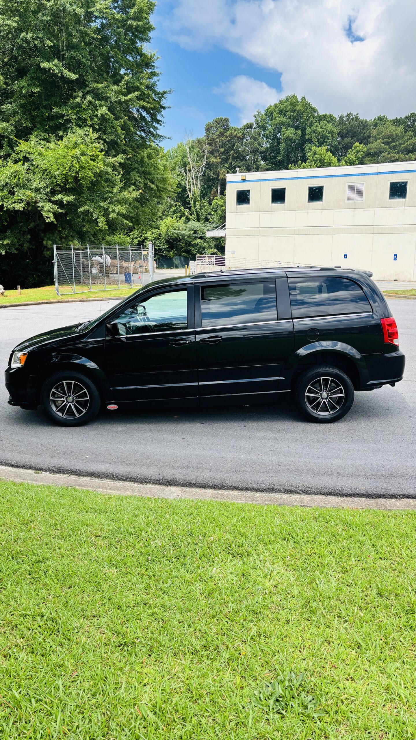 2017 Dodge Grand Caravan SXT - Photo 13