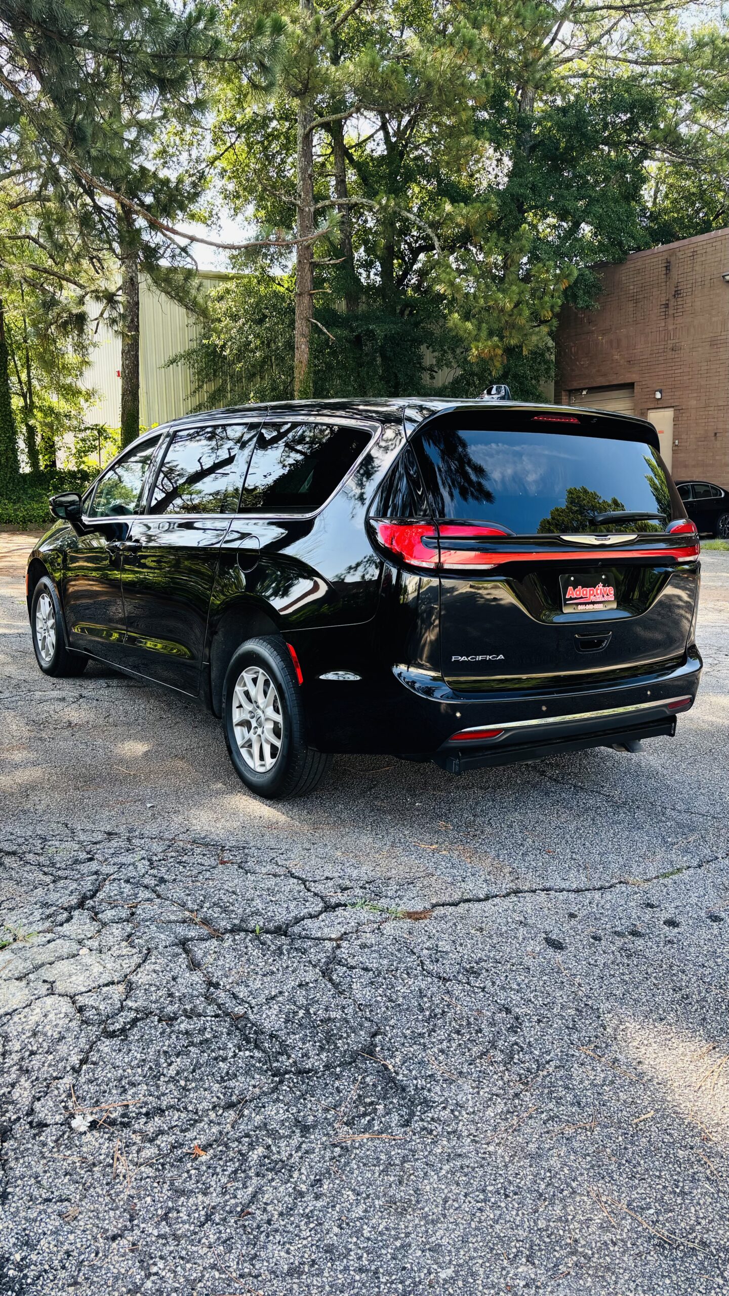 2024 Chrysler Pacifica Touring L - Photo 16