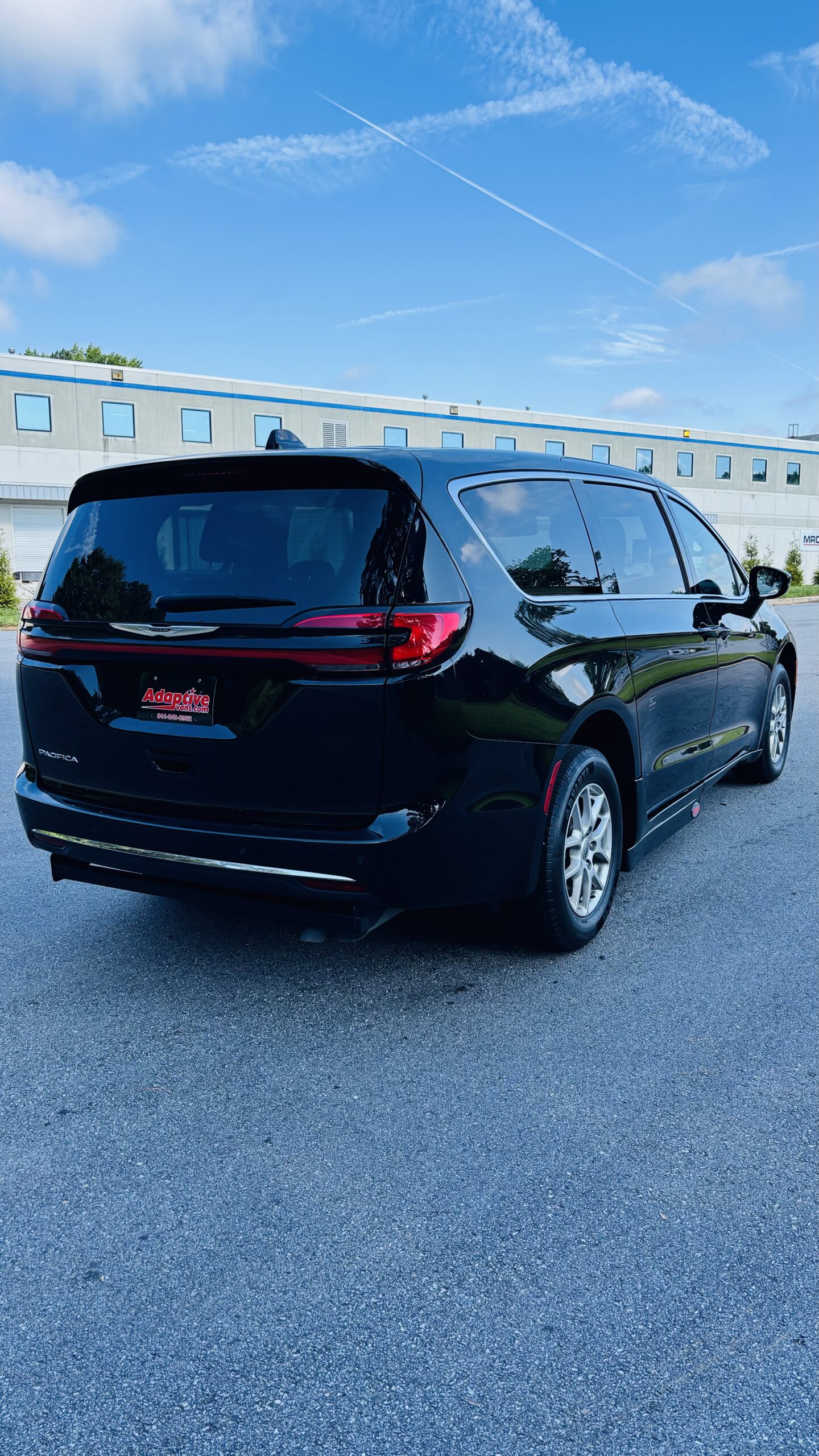 2024 Chrysler Pacifica Touring L - Photo 17